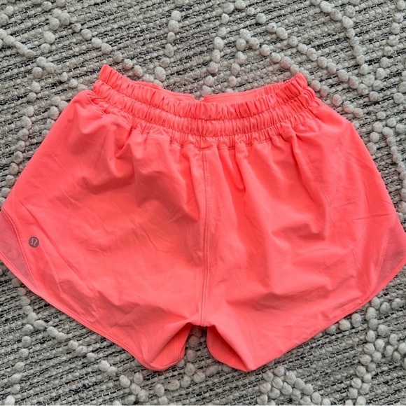 Lululemon Hotty Hot Shorts II Long 4" Size 4 in Sunset Color - Picture 4 of 11